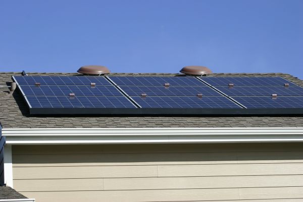 Top conseils pour choisir votre panneau solaire photovoltaïque